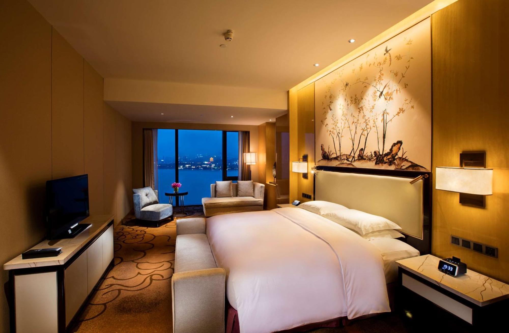 Hilton Wuhan Yangtze Riverside Dış mekan fotoğraf