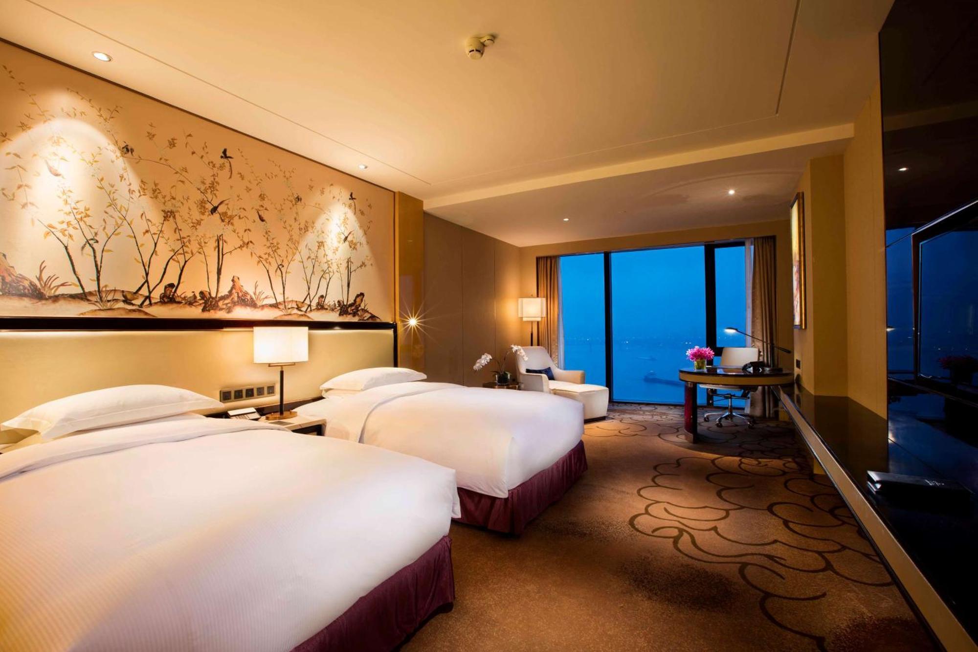 Hilton Wuhan Yangtze Riverside Dış mekan fotoğraf