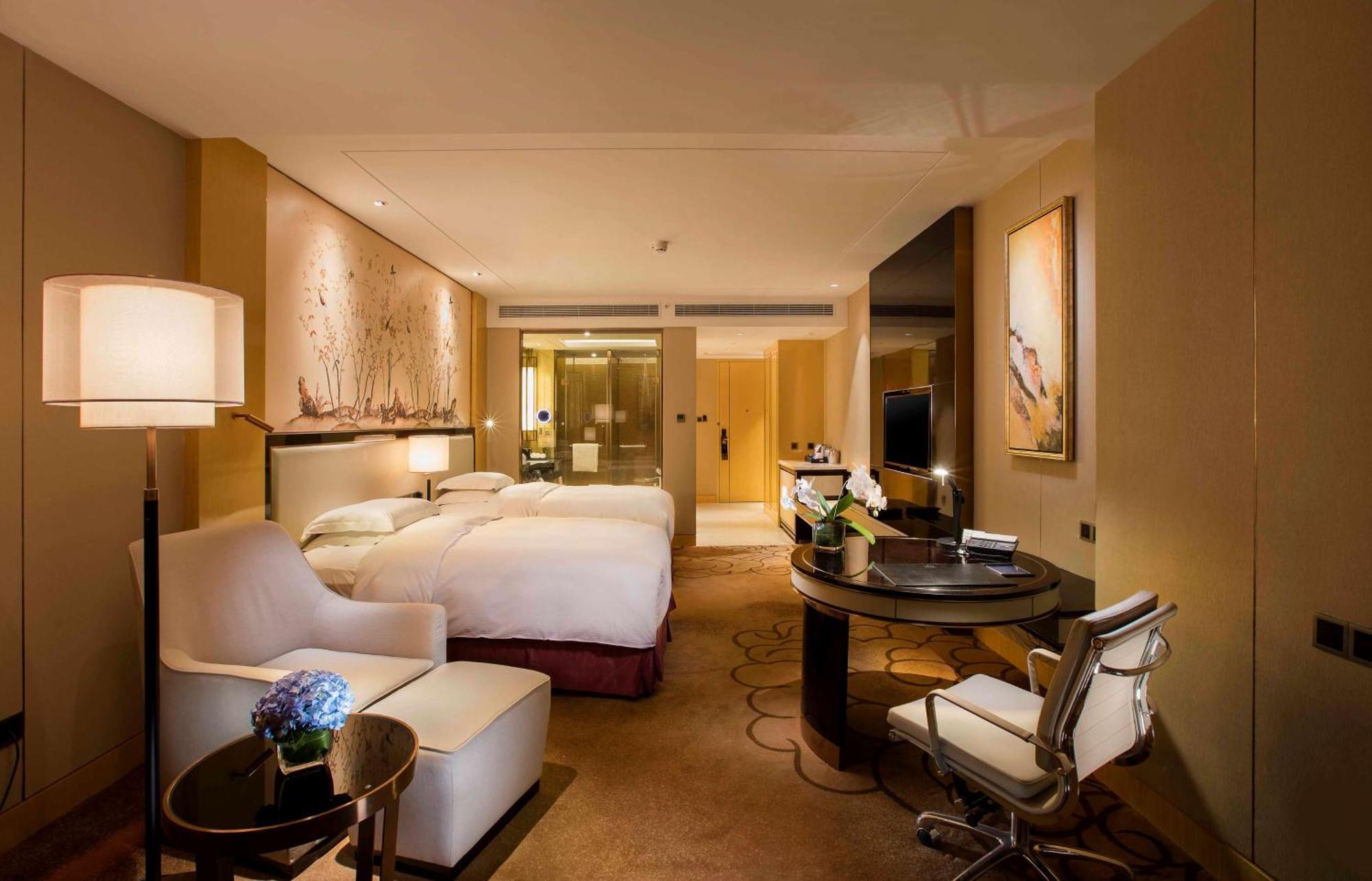 Hilton Wuhan Yangtze Riverside Dış mekan fotoğraf