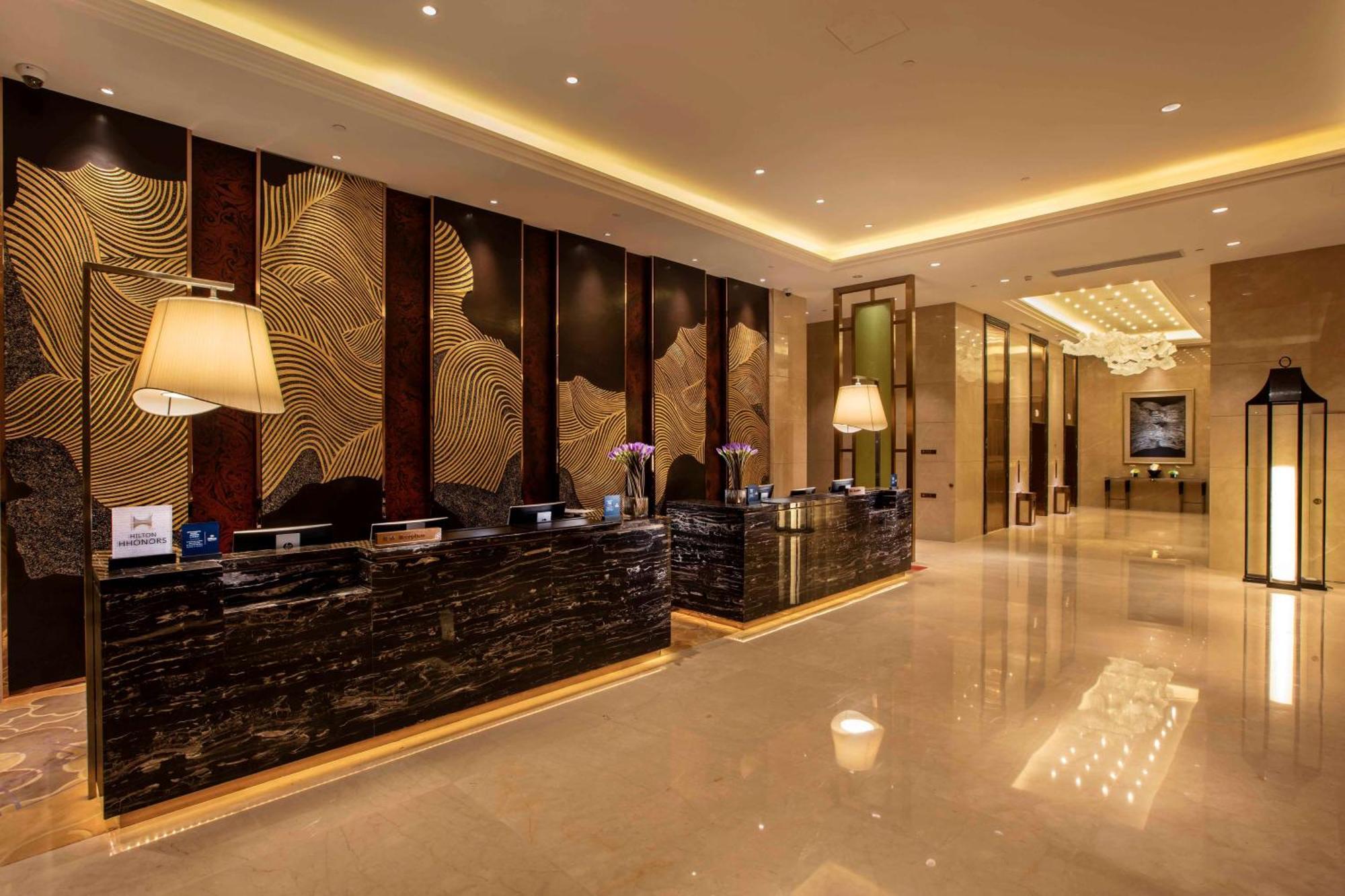 Hilton Wuhan Yangtze Riverside Dış mekan fotoğraf