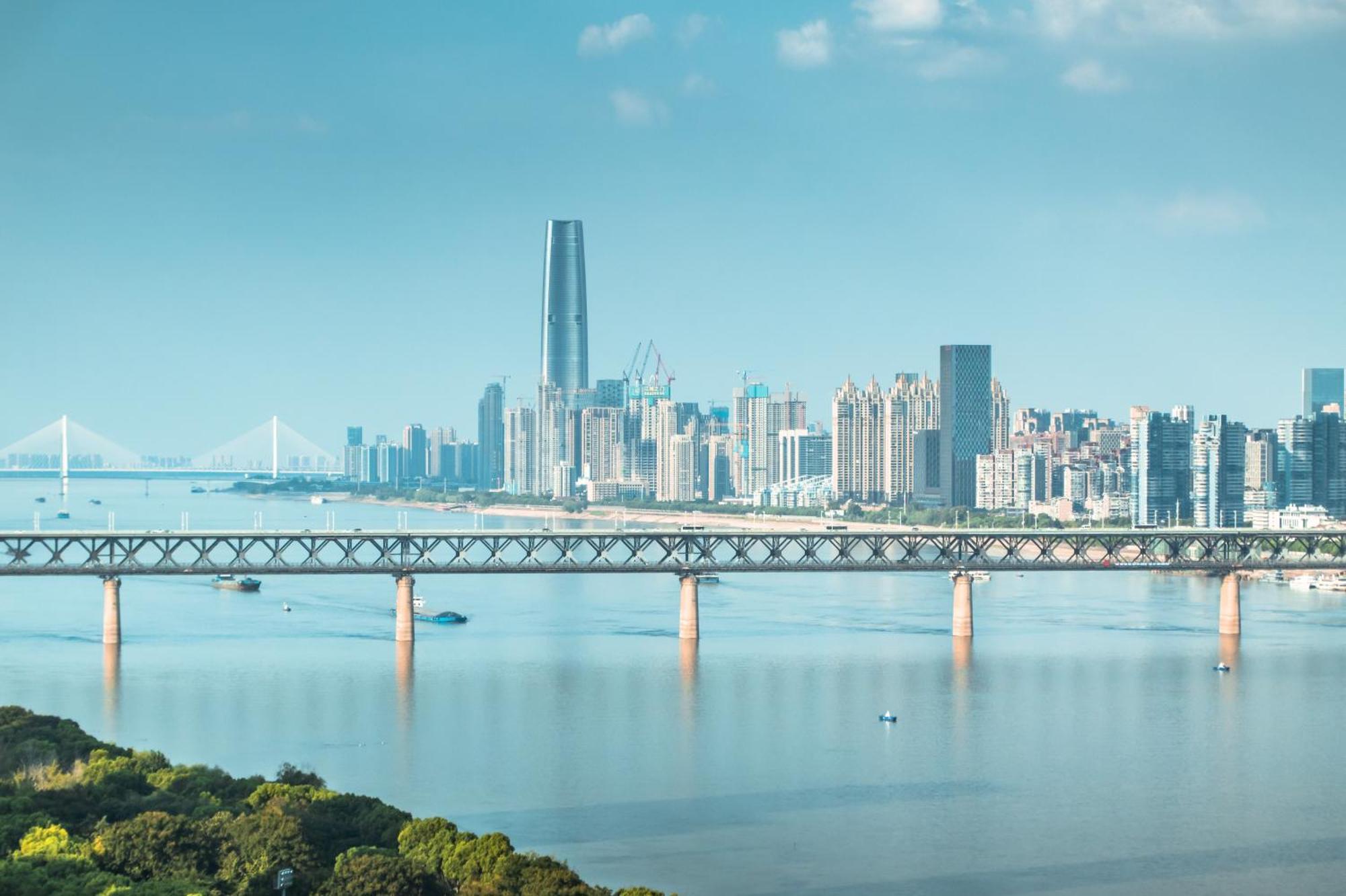 Hilton Wuhan Yangtze Riverside Dış mekan fotoğraf