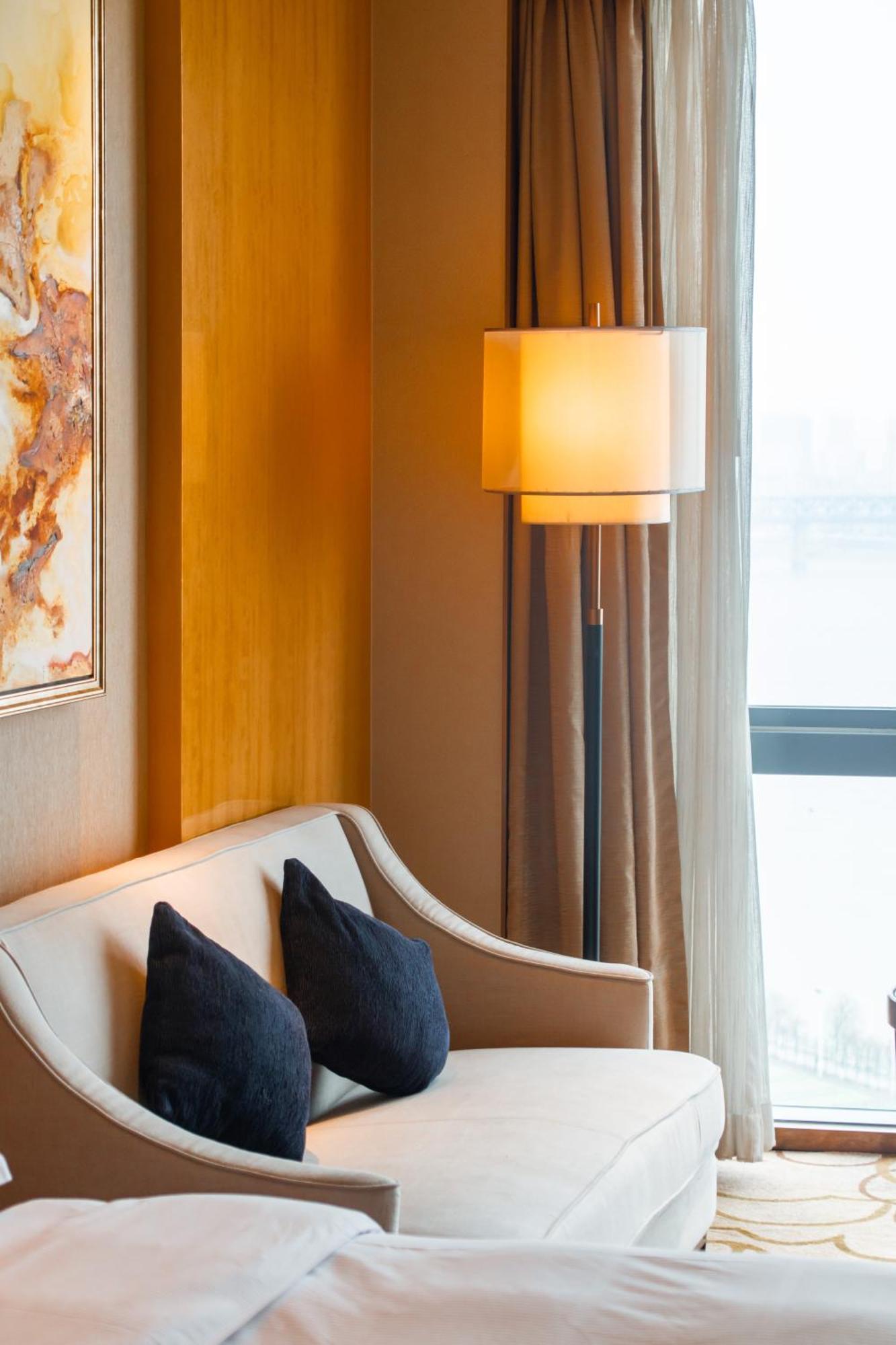 Hilton Wuhan Yangtze Riverside Dış mekan fotoğraf