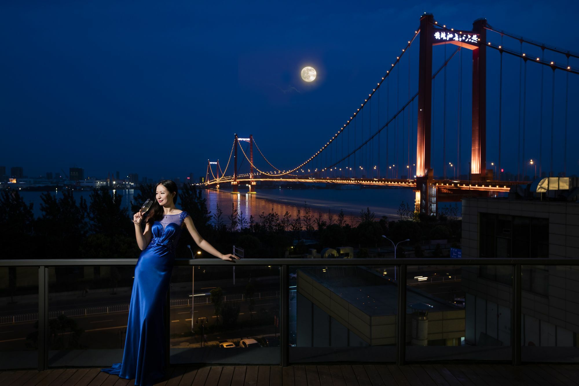 Hilton Wuhan Yangtze Riverside Dış mekan fotoğraf
